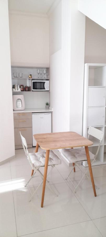 Regina'S Place Or Akiva 외부 사진