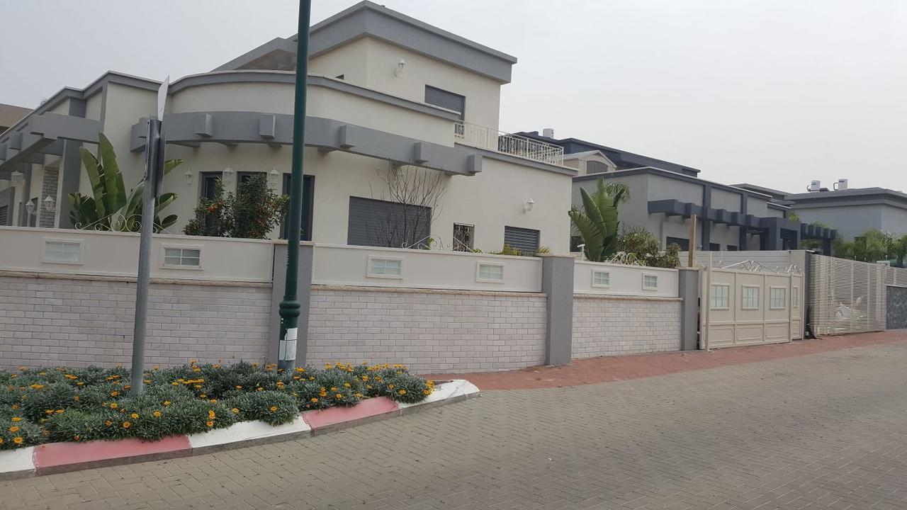 Regina'S Place Or Akiva 외부 사진